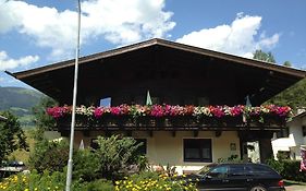 Haus Tenk